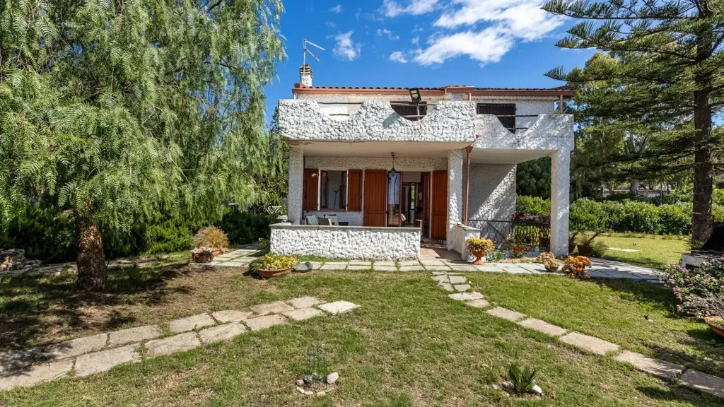 6-room house in IT