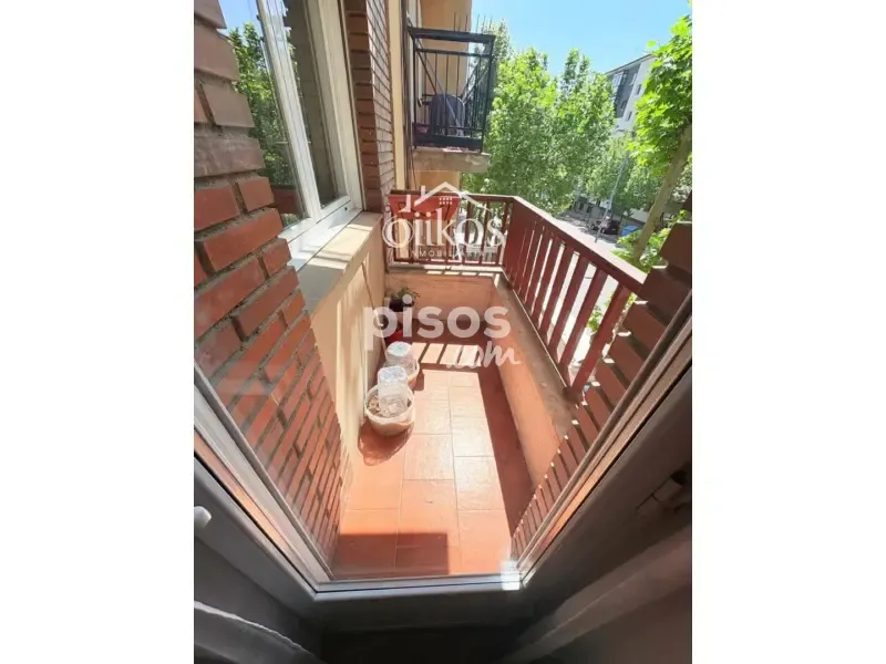 Balcon - Apartment with Terrace in Garrido Norte