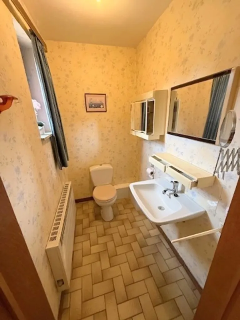 Vannitoad - Villa with Garden and View in Namur Vedrin