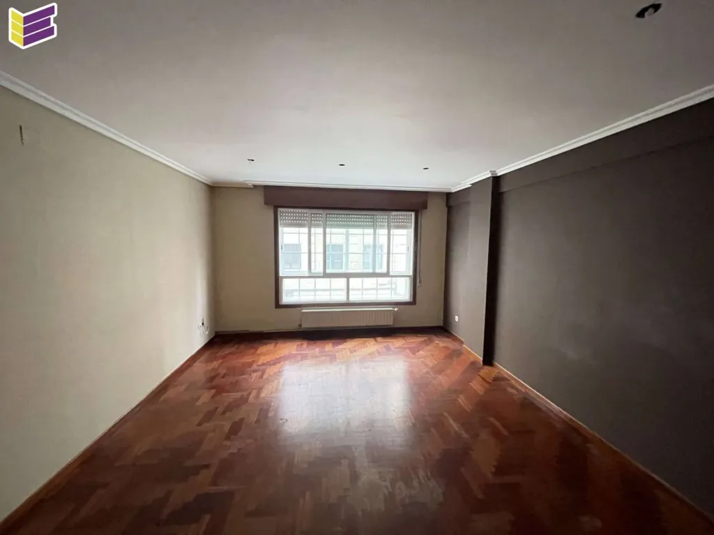 Séjour - Apartment with Large Windows in Vigo
