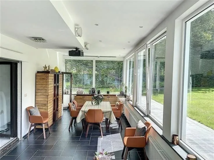 Maison 6 chambres à BE