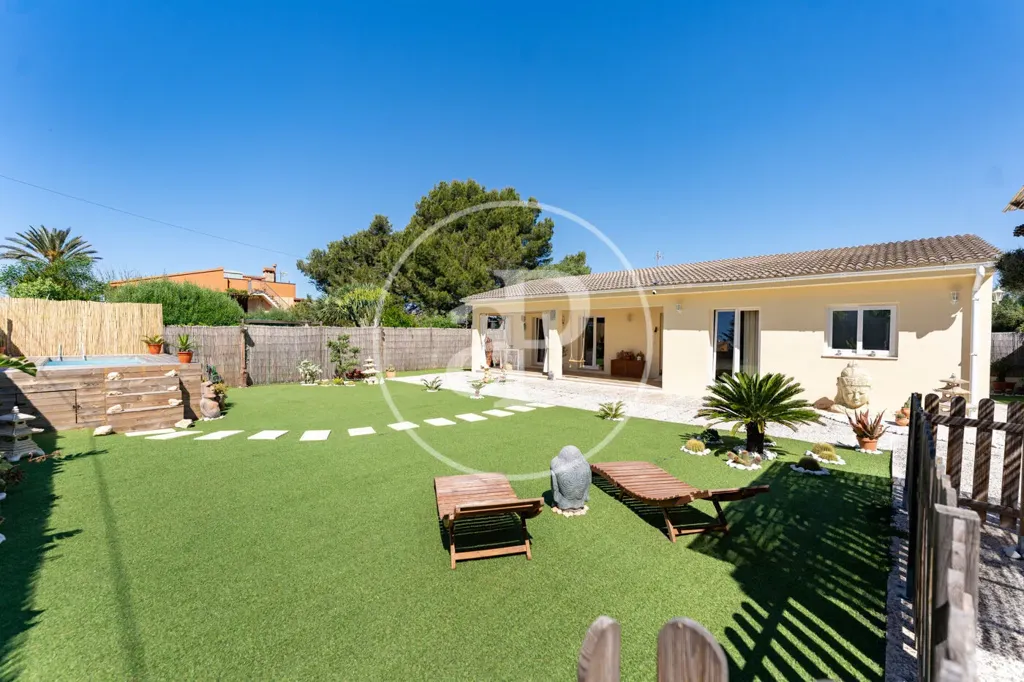 Jardin - Renovated Chalet with Sea View in Badia Blava