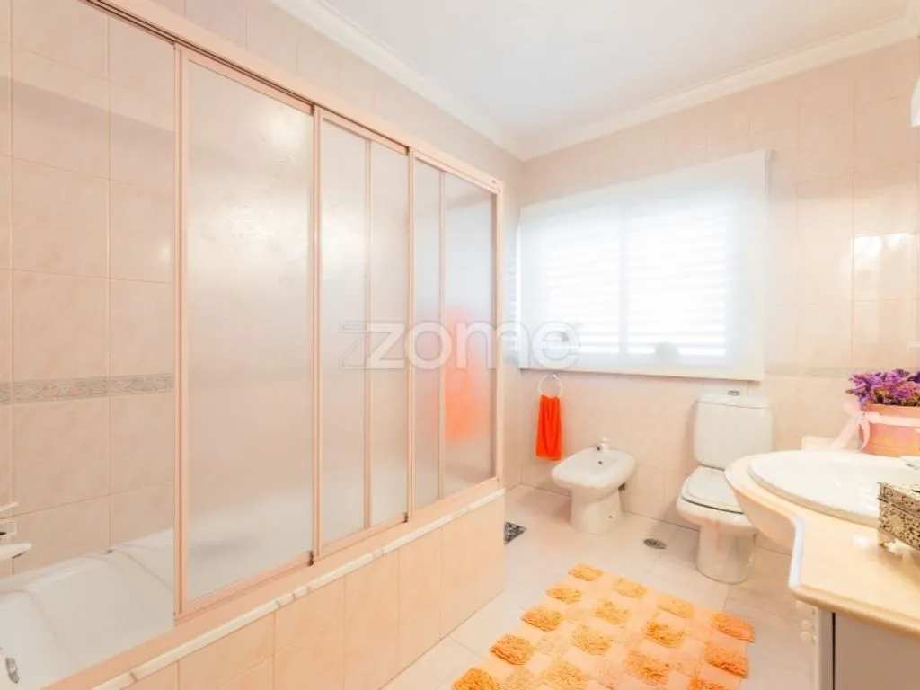 Vannitoad - Luxury House with Garden in Vimieiro, Braga