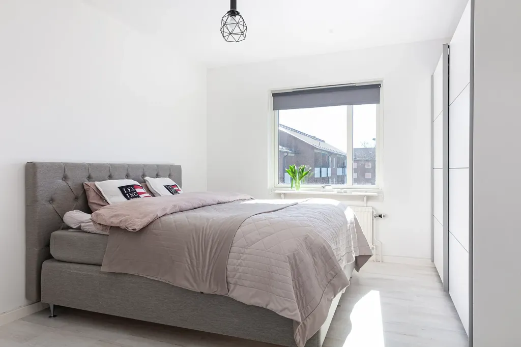 Chambres - Renovated Two-Bedroom Flat with Balcony in Bjuv