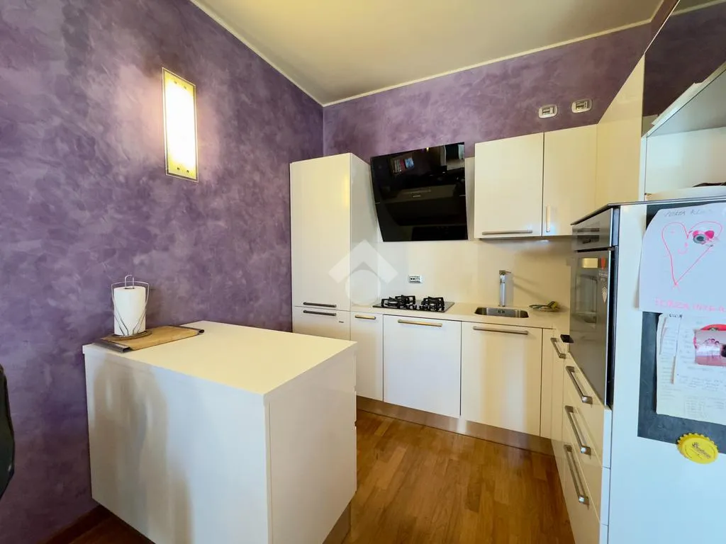 Köök - Rustic 3-Bedroom in Crema's Historic Centre