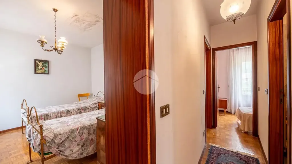 Chambres - Traditional Villa with Balcony in Tregnago