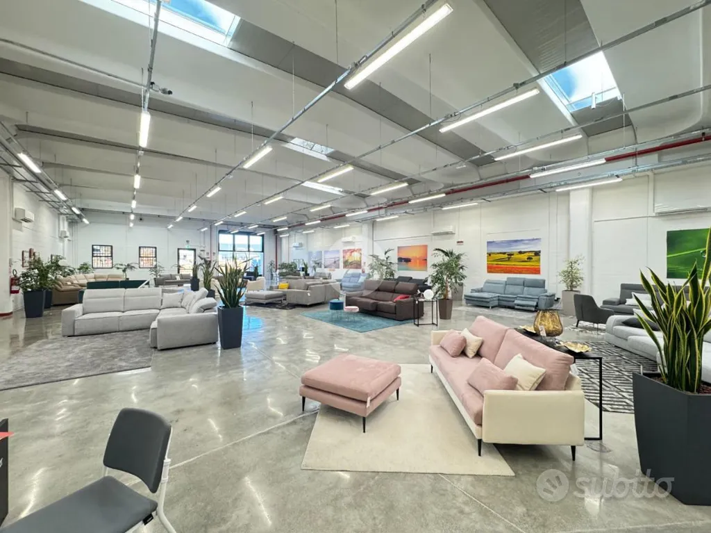 Elutuba - Warehouse with Showroom near Brescia