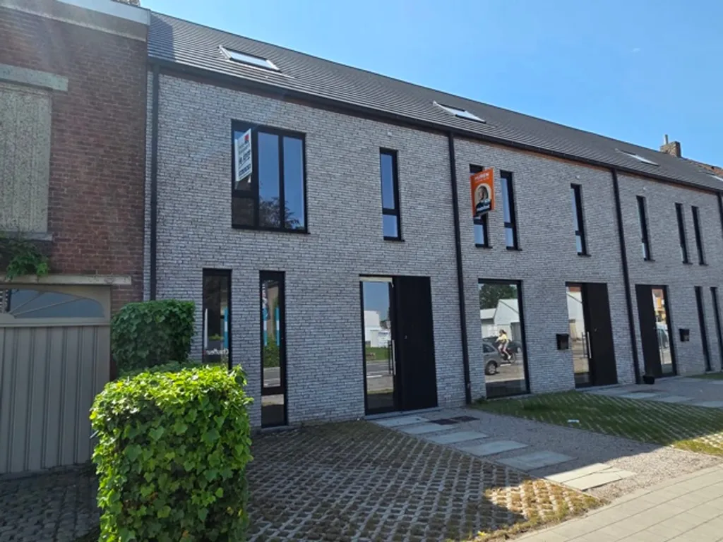Extérieur - Maison semi-détachée avec terrasse et jardin à proximité