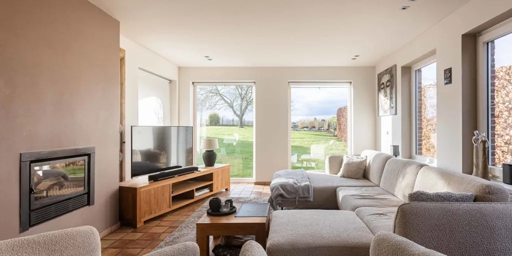 Elutuba - 6-Bedroom Villa with Terraces in EPC B