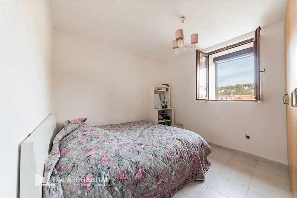 7-toaline maja asukohas Apt
