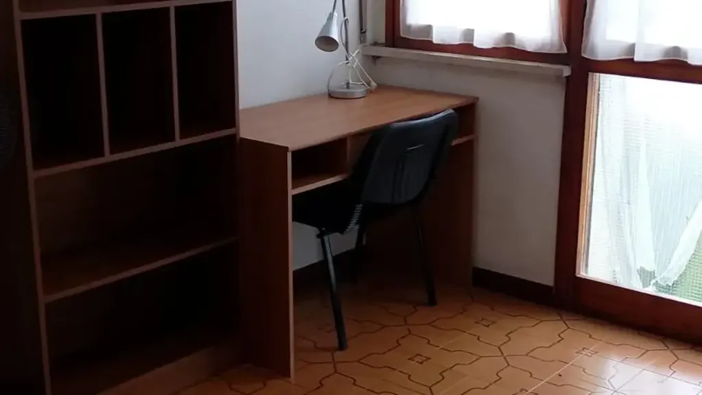 Kabinet - Spacious Apartment with Balcony in Pisa