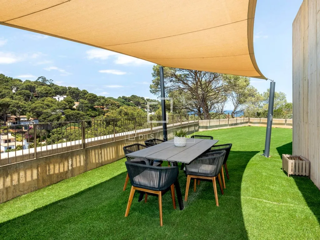 Terrass - New-Build House with Sea View in Sa Riera