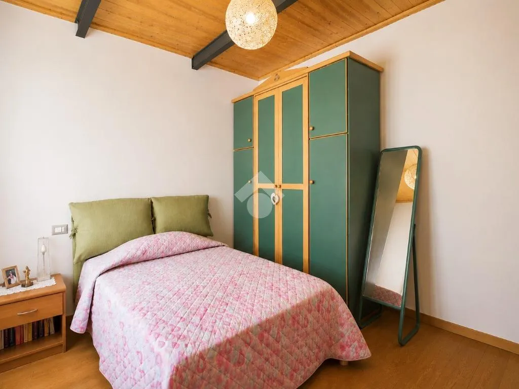 Magamistoad - Semi-detached House with Garden in Pontasserchio