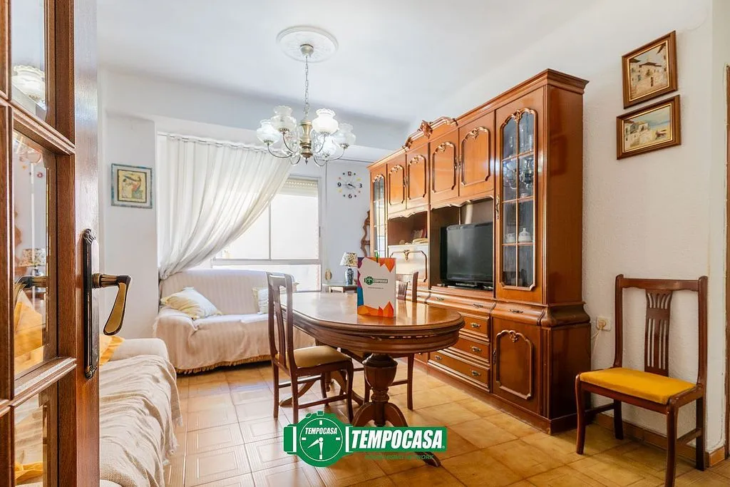 Söögituba - Apartment with Balcony in Ayora, Valencia