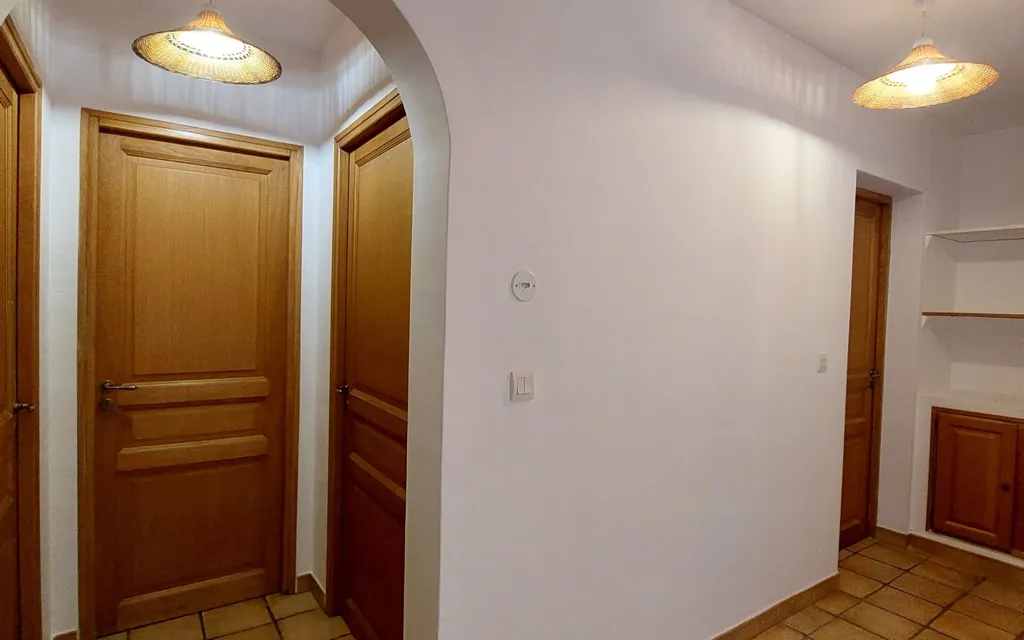 Entrée - Maison T4 avec Terrasse et Garage à Villeneuve