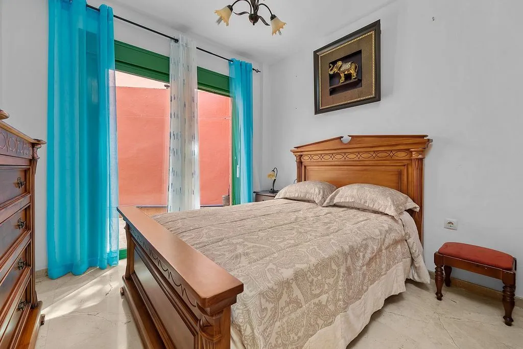 Magamistoad - 3-Bed Apartment with Pool in Torreblanca, Fuengirola