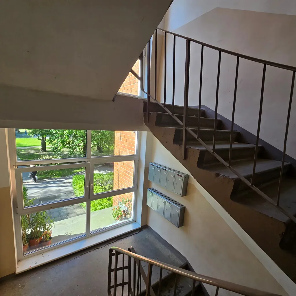 Pièces - 4-Bedroom Apartment with Balcony in Klaipėda