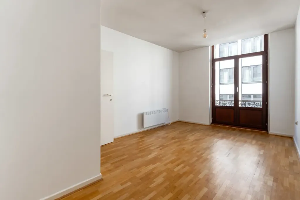 Pièces - Appartement avec Balcon Sud-Ouest à Bruxelles