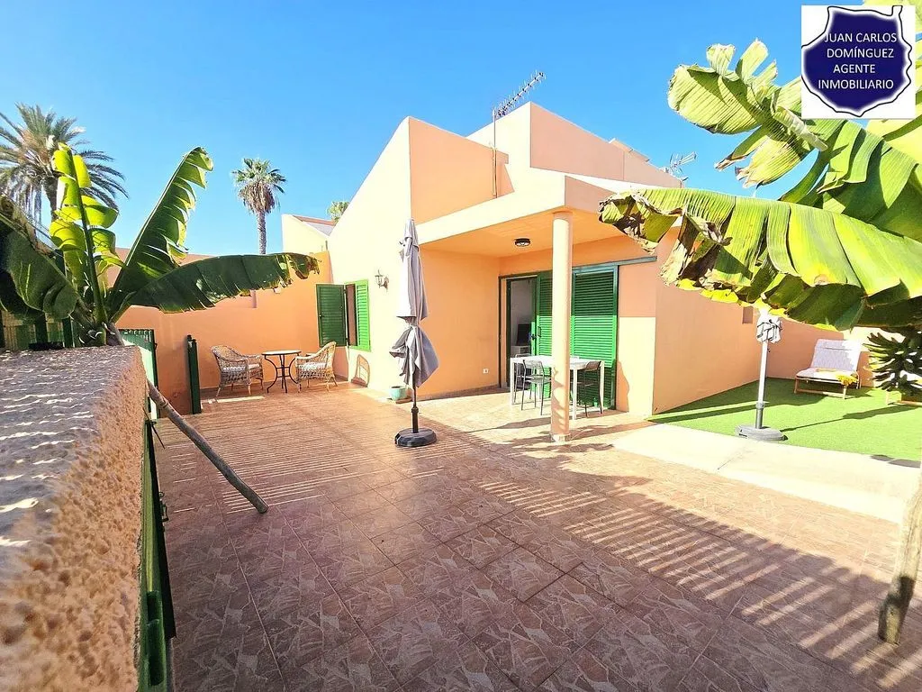 Aed - Terraced House with Pool in Sonnenland
