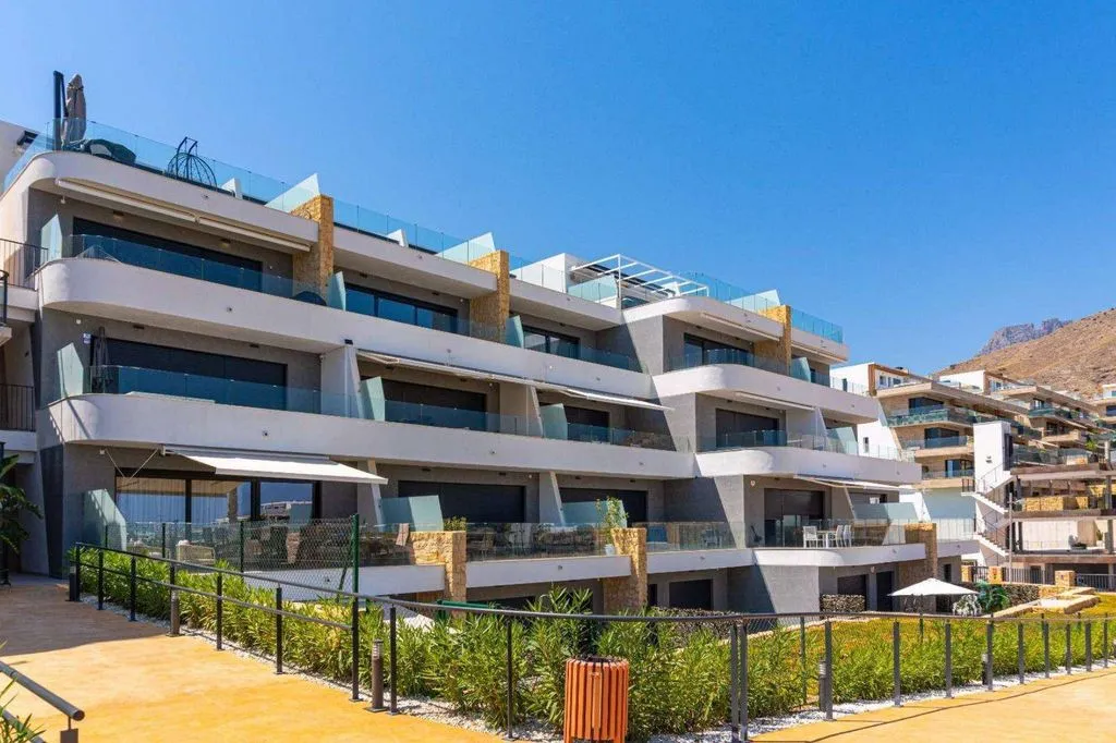 Luxury Duplex with Sea Views in Finestrat