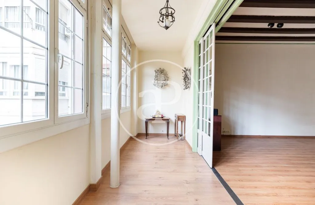 Living Room - Classical Apartment in Eixample Dreta, Barcelona