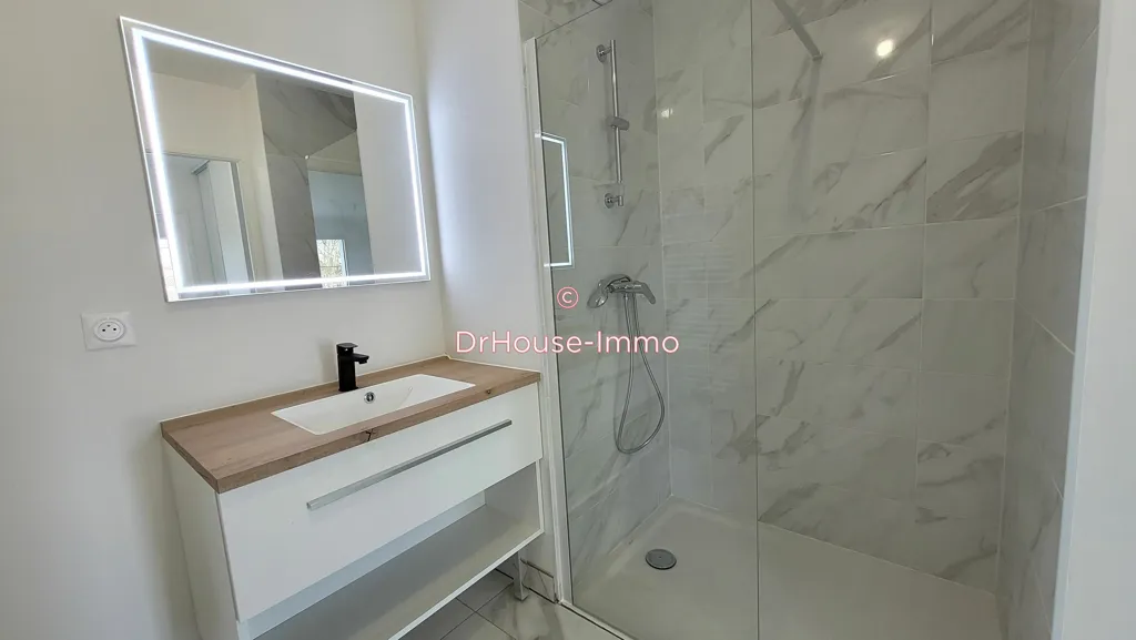 Salles de bain - Appartement Duplex avec Balcon à Pessac