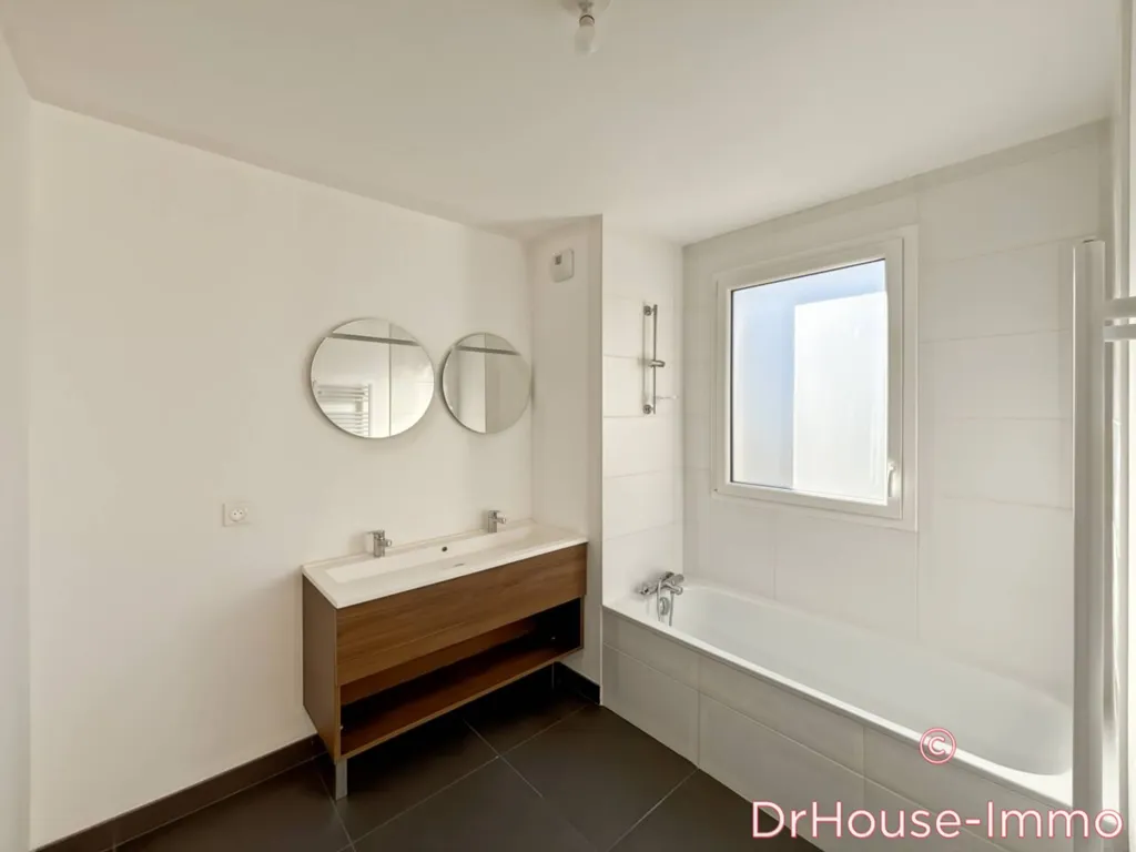 Salles de bain - Maison Moderne avec Jardin à Mérignac