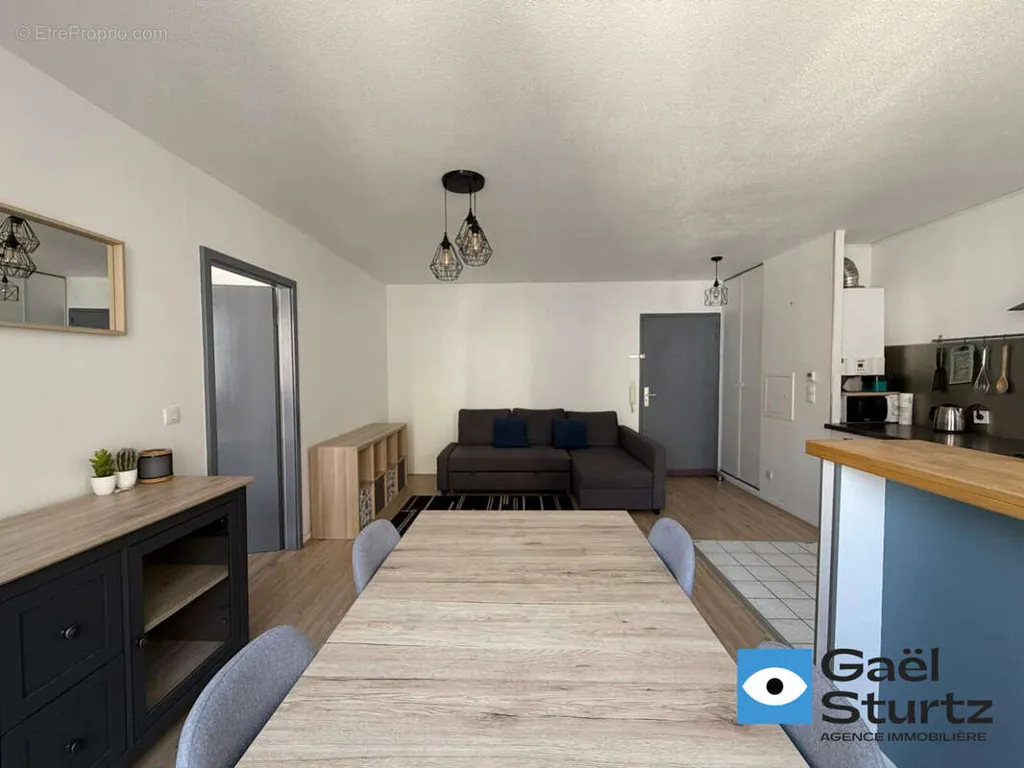Salle à manger - Appartement avec Balcon au Centre-ville de Strasbourg
