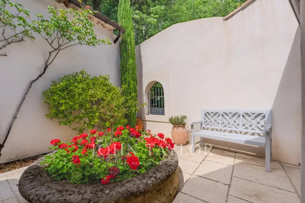 Jardin - Villa Provençale avec Piscine à Châteauneuf-Grasse