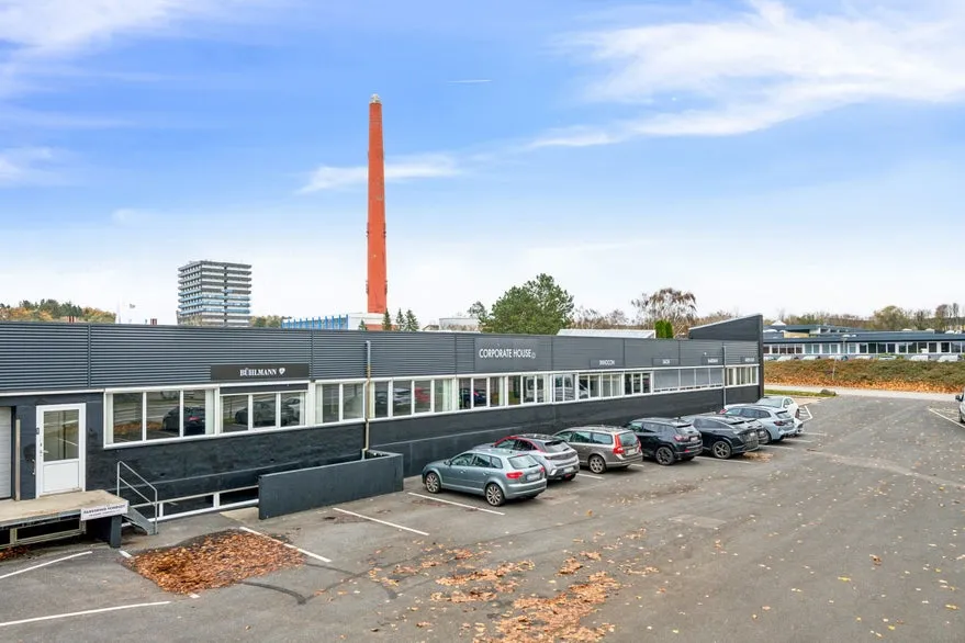 Extérieur - Modernised Office with Flexible Layout in Aalborg