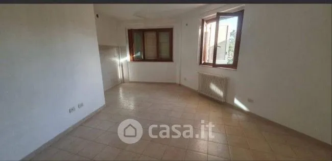 Pièces - Three-Bedroom Flat with Terraces in Massa Centre
