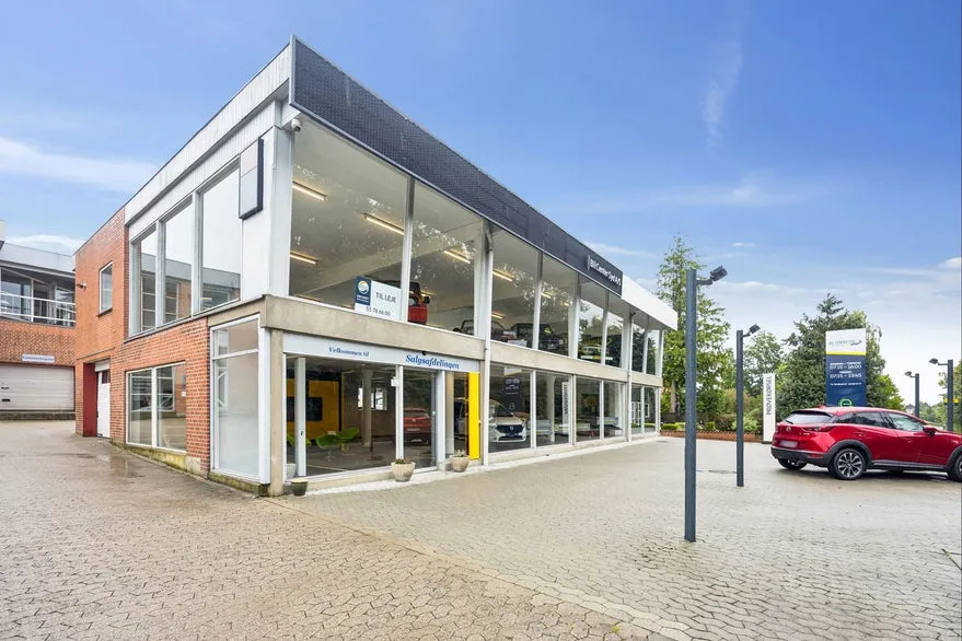 Välivaade - Showroom with Two Floors near Main Road