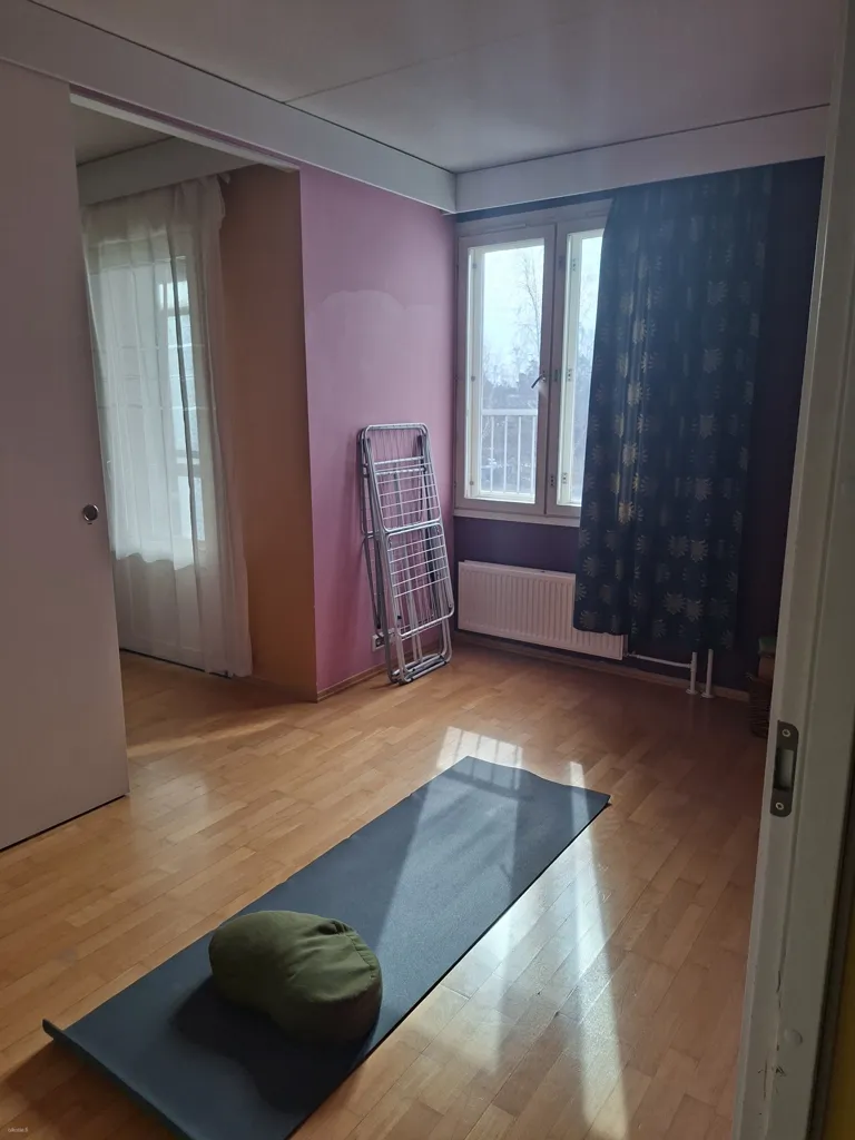 Toad - Bright Apartment with Balcony in Rastila, Helsinki