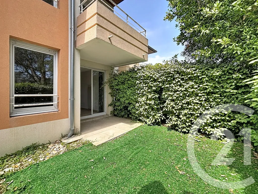 Aed - T2 Flat with Terrace in Grabels