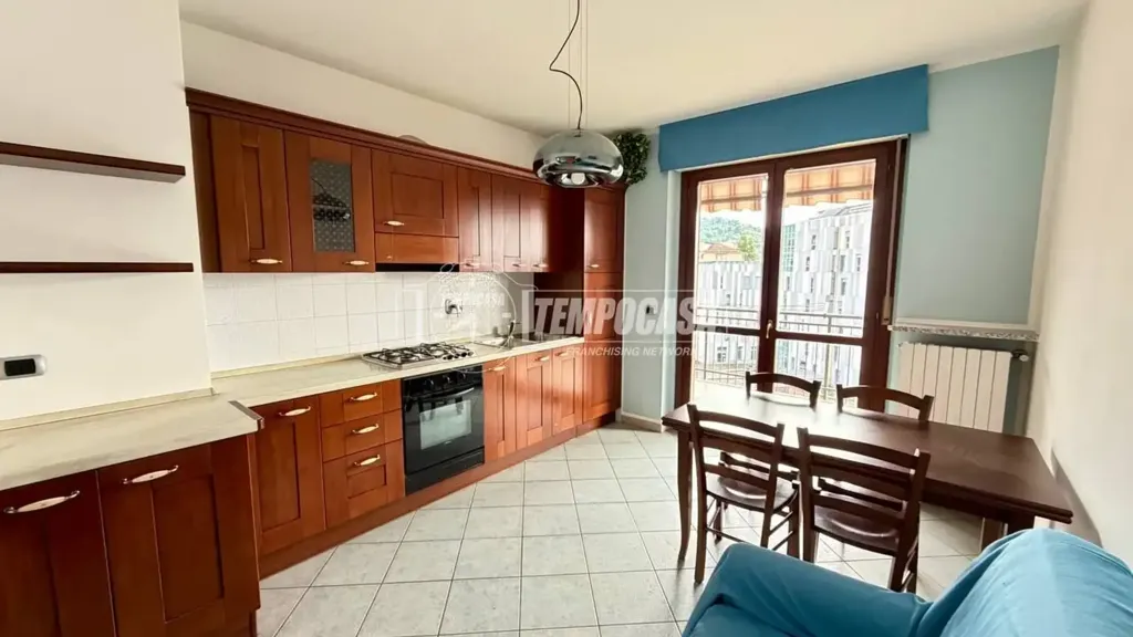 Cuisine - Bright 2-Bedroom Apartment with Terraces in Torino