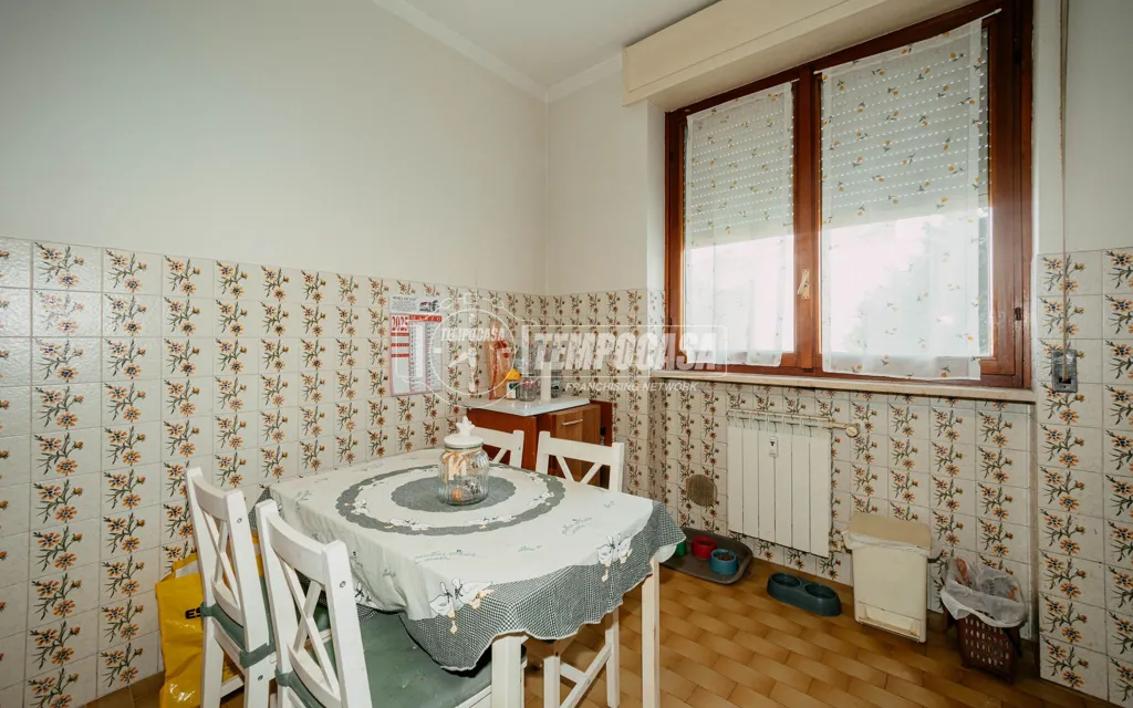 Salle à manger - Renovated Apartment with Balconies in Vigevano
