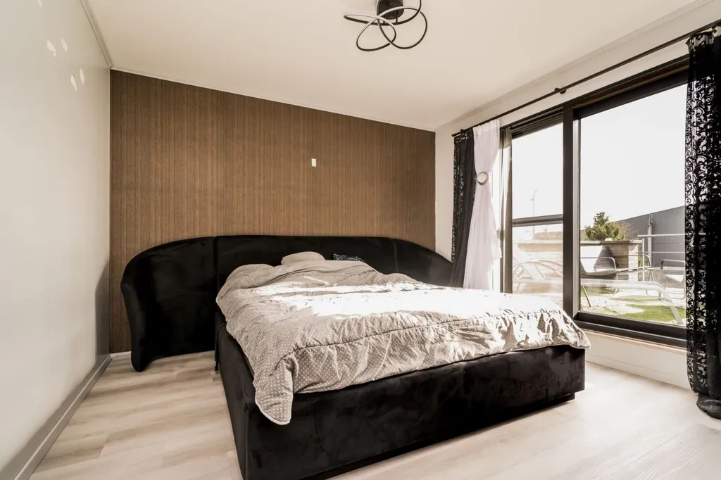 Magamistoad - Spacious Penthouse with Terraces in Quiet Area