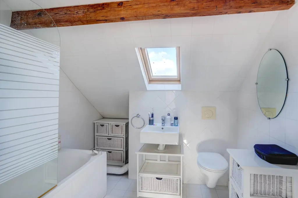 Salles de bain - Maison de 6 Pièces avec Jardin à Meudon Val Fleury
