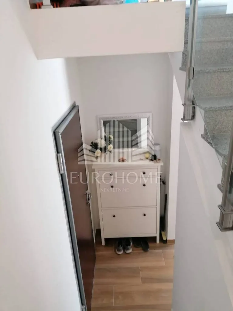 Pièces - Two-Bedroom Apartment with Sea View in Pašman