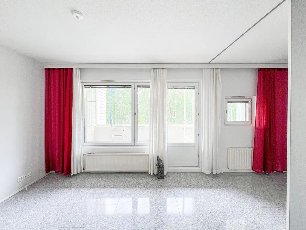 Toad - Bright Apartment with Balcony in Järvenpää Centre