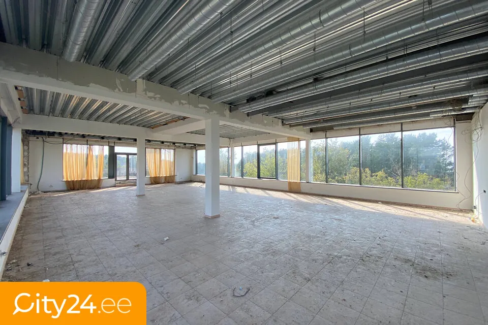 Stanze - Multi-Storey Office Building for Conversion in Riga