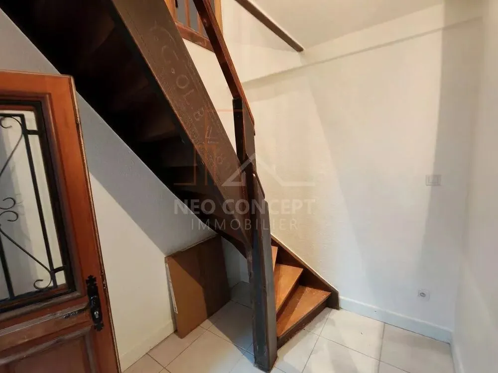 Toad - Renovated 3-Bed Flat in Hoffen
