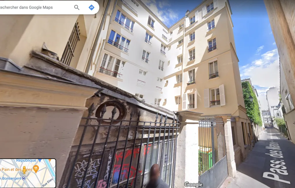 Extérieur - Appartement 2 Pièces avec Cour Pavée à Paris 10ème