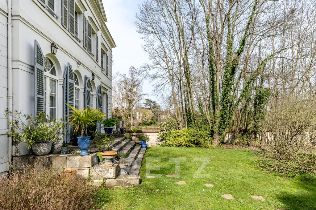 Aed - Historic Apartment with Park View in Bougival