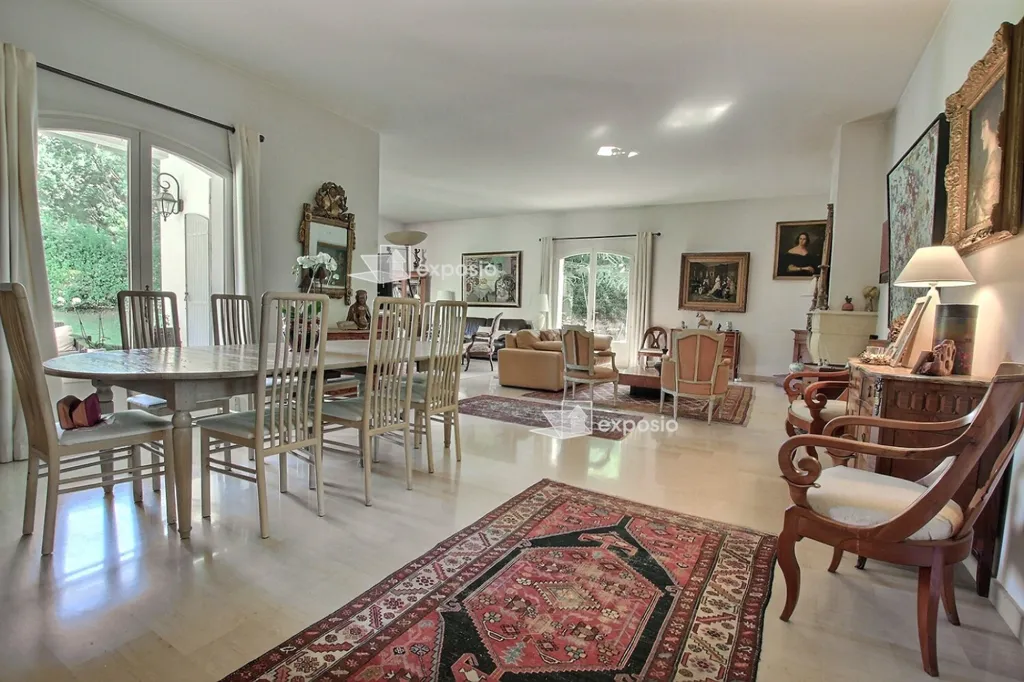 Dining Room - 8-Piece Property with Pool in Aix-en-Provence