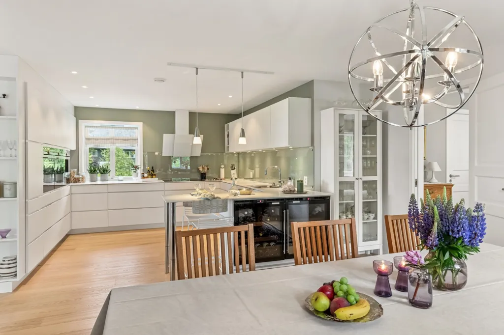 Salle à manger - Architect-Designed House with Sea View in Larvik