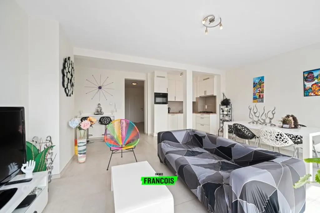 Séjour - Appartement rénové avec vue sur la promenade à Blanke
