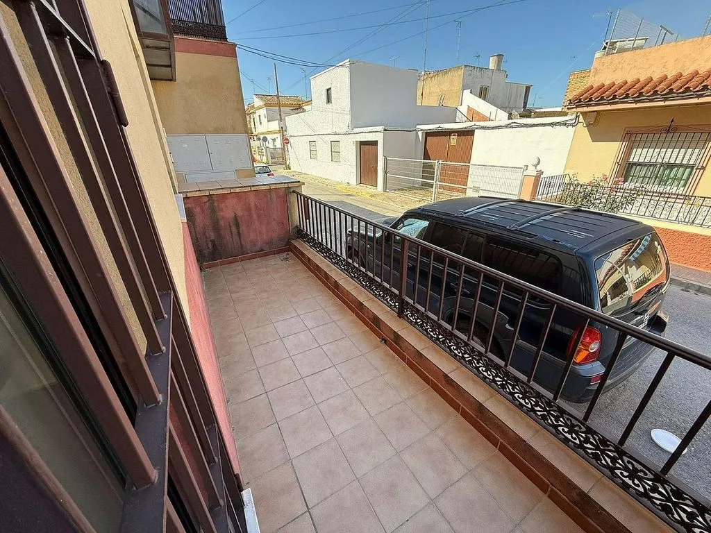 Balcony - 2-Bed Apartment with Terrace in Chipiona