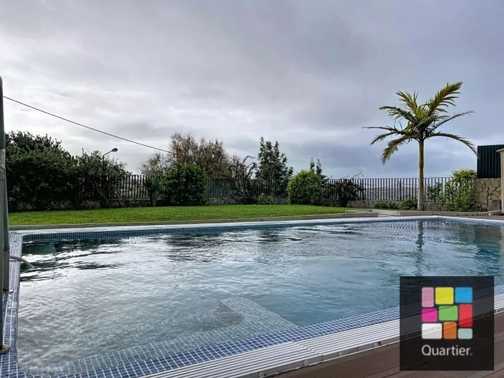Piscine - Luxury House with Pool in Santo Antonio da Romeira