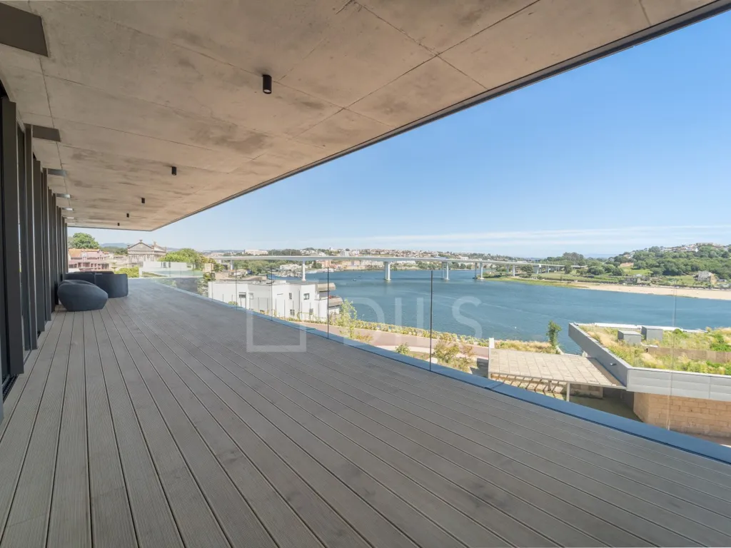Terrass - Luxury Apartment with River Views in Porto